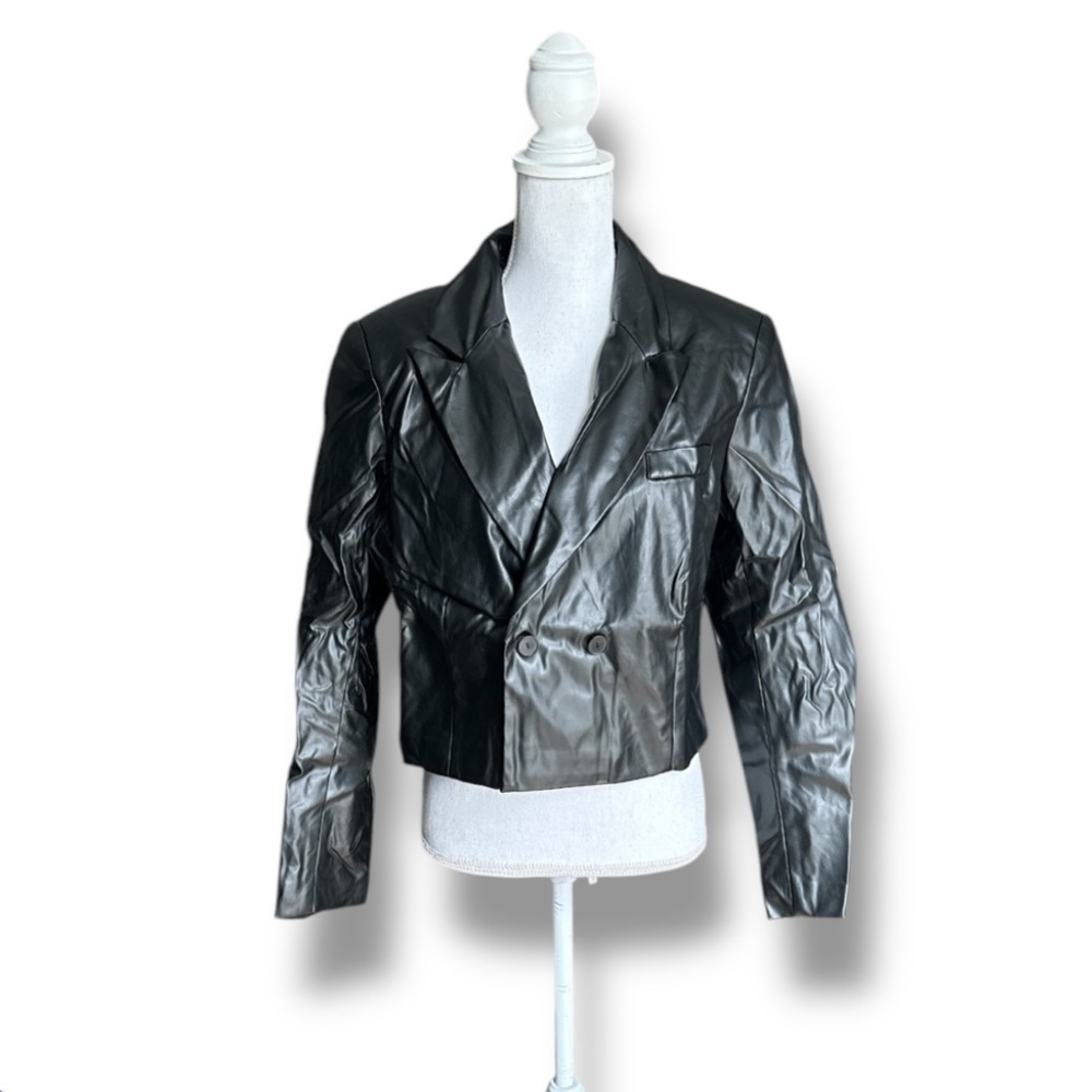Black Double-Breasted Crop Faux Leather Women's Jacket Size Medium NEW‎